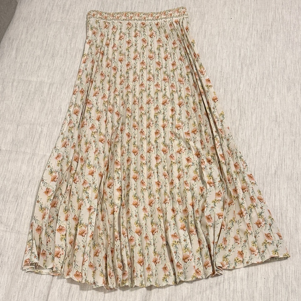 Max Studio Cream Floral A-Line Skirt Sz M